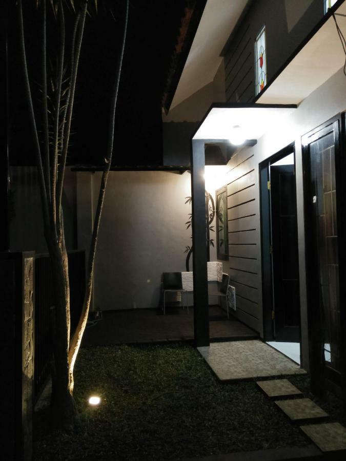 Vila Oma Sukari Syariah Home Living Batu  Bagian luar foto
